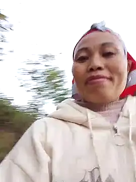 Snapshot of Karen_china chatting on November 2025 10:05:01 AM Karen china online show from November 2025 10:05:01 AM