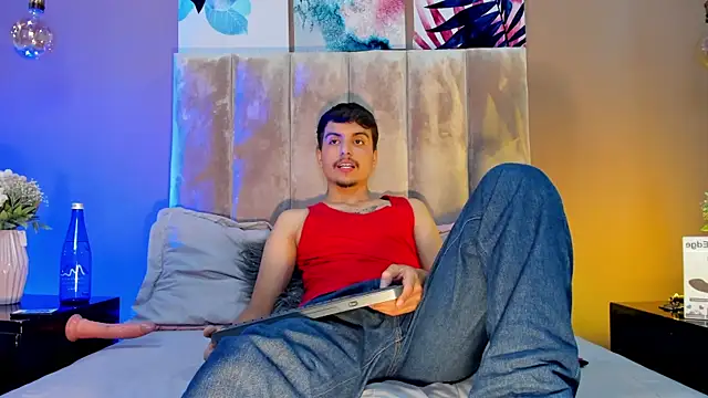 Snapshot of NicolasRey1 chatting on November 2025 04:23:02 AM NicolasRey1 online show from November 2025 04:23:02 AM