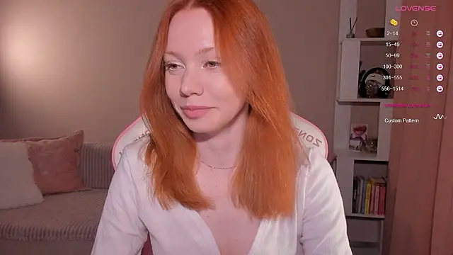 Snapshot of Elisahsthetics chatting on March 2026 10:05:01 PM Elisahsthetics online show from March 2026 10:05:01 PM