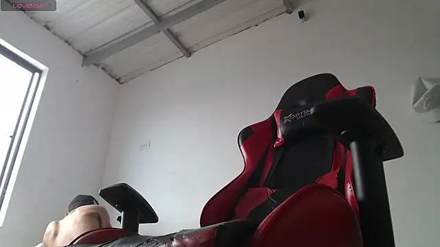 Snapshot of thebesthot chatting on November 2025 04:45:02 PM thebesthot online show from November 2025 04:45:02 PM