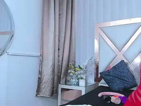 DairaMoon online show from November 2025 08:10:01 PM