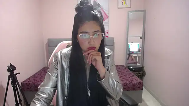 Violet raine  online show from November 2025 12:27:02 PM