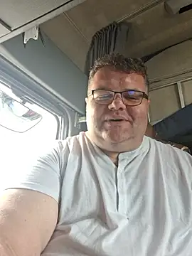 Grase44 online show from November 2025 01:00:01 PM