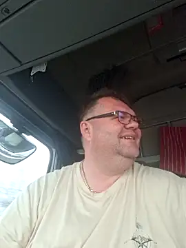 Grase44 online show from November 2025 03:35:01 PM