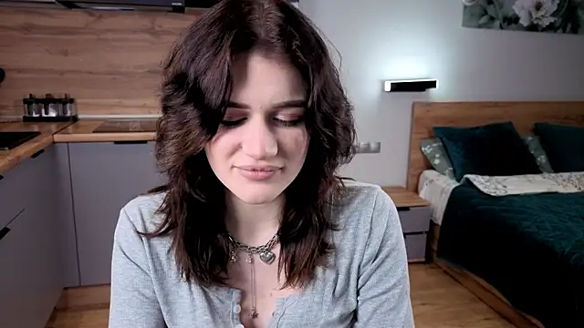 eshleeygreen online show from November 2025 02:05:01 PM