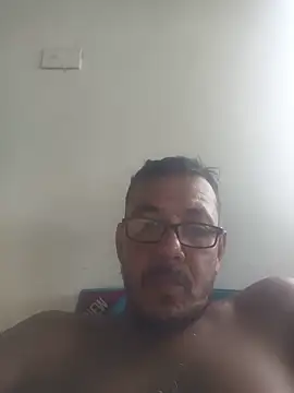 Snapshot of bruno_324278 chatting on June 2026 07:34:02 PM bruno 324278 online show from June 2026 07:34:02 PM