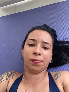 Snapshot of Vicky_ro chatting on November 2025 03:37:02 PM Vicky ro online show from November 2025 03:37:02 PM