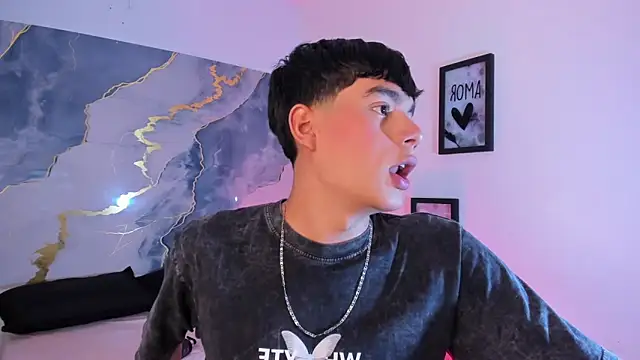 Snapshot of Isaac_Kurtt chatting on November 2025 07:46:02 PM Isaac Kurtt online show from November 2025 07:46:02 PM