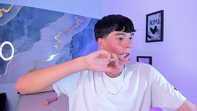 Snapshot of Isaac_Kurtt chatting on November 2025 07:14:02 PM Isaac Kurtt online show from November 2025 07:14:02 PM