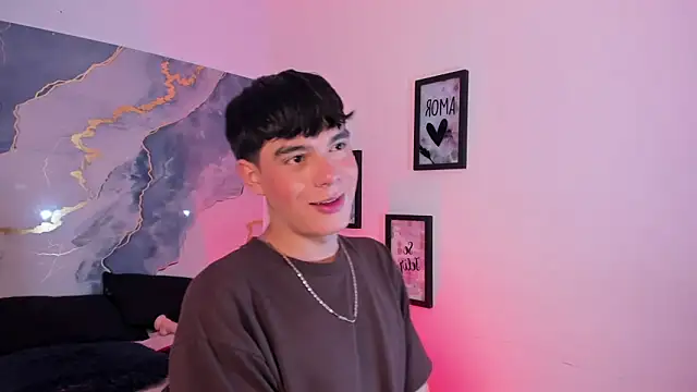 Snapshot of Isaac_Kurtt chatting on November 2025 07:38:01 PM Isaac Kurtt online show from November 2025 07:38:01 PM