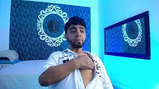 Dereck Jhonsonn online show from November 2025 07:35:02 PM