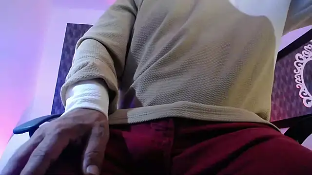 Dereck Jhonsonn online show from November 2025 07:32:01 AM