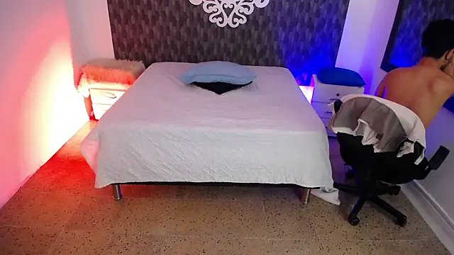 Dereck Jhonsonn online show from December 2025 07:52:02 PM