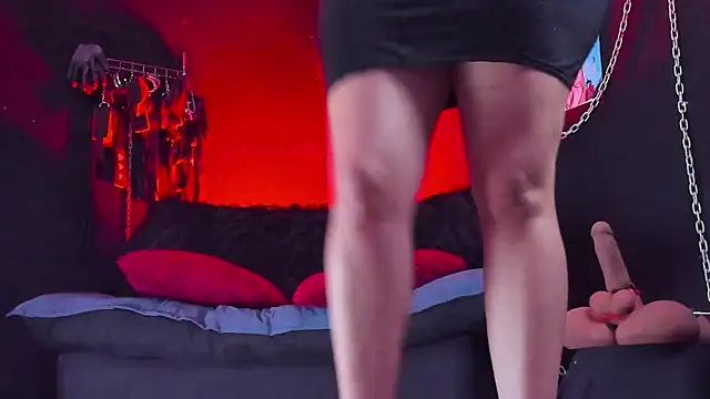 KatrinaStone online show from April 2026 10:05:02 PM