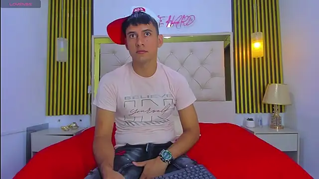 KEVIN MCKINLEY online show from November 2025 06:01:01 AM