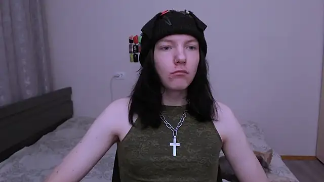 Snapshot of RaidenXL chatting on November 2025 09:37:01 PM RaidenXL online show from November 2025 09:37:01 PM