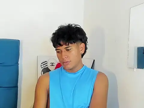 Valentino Lane online show from February 2026 05:49:01 AM