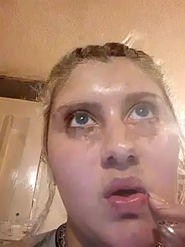 Snapshot of Hollywouldd chatting on November 2025 11:47:02 PM Hollywouldd online show from November 2025 11:47:02 PM