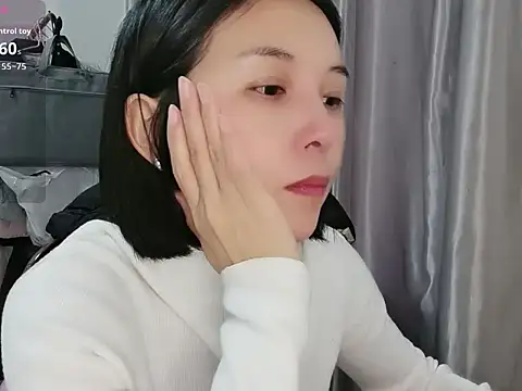 Snapshot of Wanwan61 chatting on November 2025 08:59:02 AM Wanwan61 online show from November 2025 08:59:02 AM