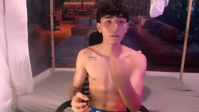 Snapshot of Bryant_Connor chatting on November 2025 03:05:01 AM Bryant Connor online show from November 2025 03:05:01 AM