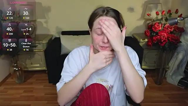 Snapshot of HolyBabyDoll chatting on November 2025 06:18:02 PM HolyBabyDoll online show from November 2025 06:18:02 PM