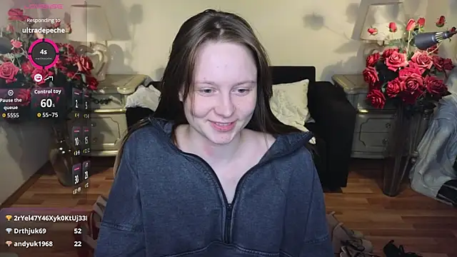 Snapshot of HolyBabyDoll chatting on November 2025 11:59:02 PM HolyBabyDoll online show from November 2025 11:59:02 PM