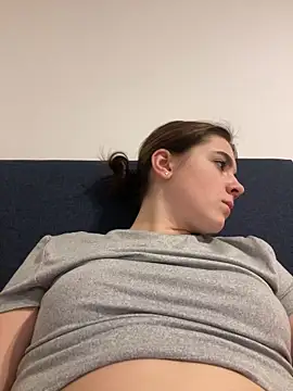 Snapshot of topvibestati chatting on November 2025 06:30:02 PM topvibestati online show from November 2025 06:30:02 PM