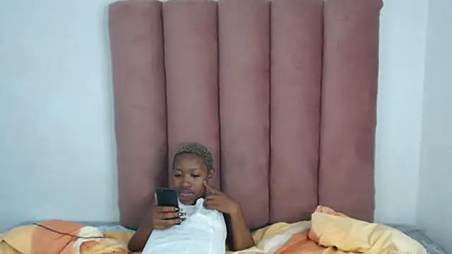 ScorpioBlue  online show from February 2026 01:38:02 PM