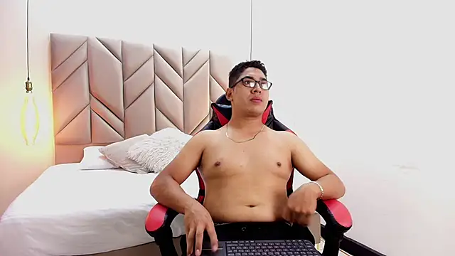 DanteVoss online show from November 2025 04:00:02 AM