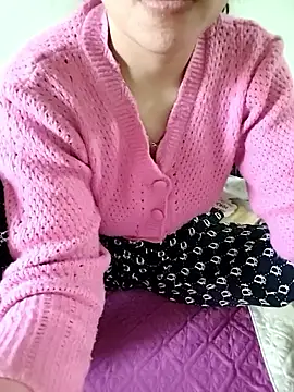 Snapshot of Ladzy_kieu chatting on November 2025 07:19:02 AM Ladzy kieu online show from November 2025 07:19:02 AM