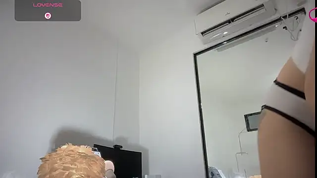 Snapshot of bajejek01 chatting on June 2026 01:04:01 AM bajejek01 online show from June 2026 01:04:01 AM