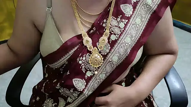 Snapshot of Tamil_VirginAss2 chatting on November 2025 05:13:02 PM Tamil VirginAss2 online show from November 2025 05:13:02 PM