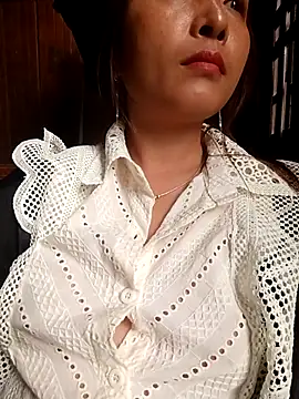 Missa-kute20 online show from November 2025 02:12:01 AM