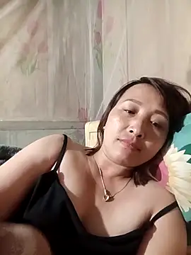 Missa-kute20 online show from April 2026 01:41:01 PM