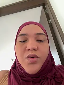 Snapshot of sweetmuslim01 chatting on May 2026 08:03:01 PM sweetmuslim01 online show from May 2026 08:03:01 PM