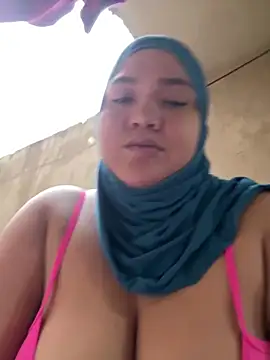 Snapshot of sweetmuslim01 chatting on May 2026 09:08:01 PM sweetmuslim01 online show from May 2026 09:08:01 PM