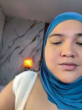 Snapshot of sweetmuslim01 chatting on July 2026 01:54:01 AM sweetmuslim01 online show from July 2026 01:54:01 AM