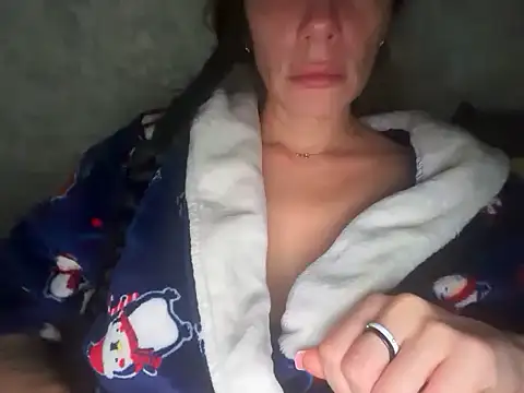 Snapshot of Angelinaa19 chatting on November 2025 08:47:01 AM Angelinaa19 online show from November 2025 08:47:01 AM