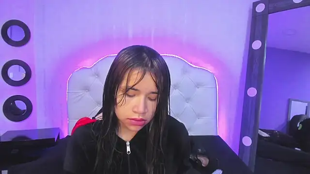 Snapshot of Hot_Barbie_Poku2 chatting on November 2025 04:39:01 PM Hot Barbie Poku2 online show from November 2025 04:39:01 PM