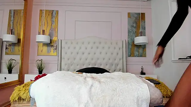 RosaliaMontero online show from November 2025 04:33:01 PM