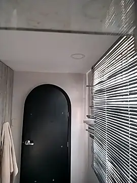 Snapshot of jov_and_thomas chatting on November 2025 03:12:02 PM jov and thomas online show from November 2025 03:12:02 PM