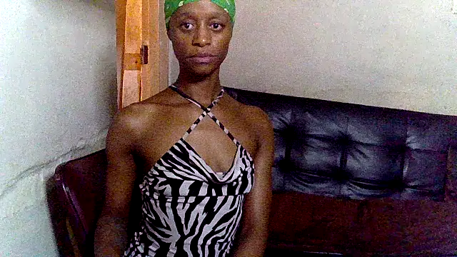 Snapshot of Nikistickyxx25 chatting on November 2025 04:51:01 PM Nikistickyxx25 online show from November 2025 04:51:01 PM