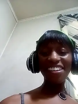 Snapshot of Nikistickyxx25 chatting on December 2025 04:12:02 PM Nikistickyxx25 online show from December 2025 04:12:02 PM