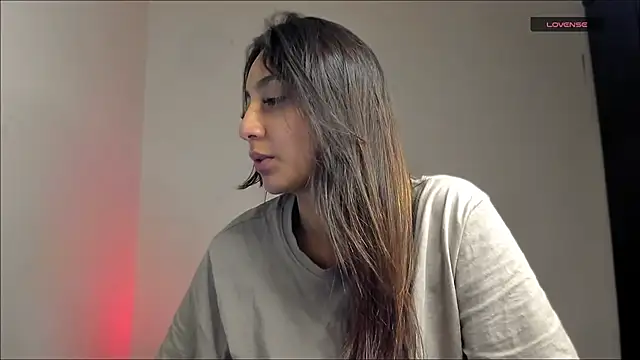 Snapshot of LilyGarcia chatting on April 2026 02:27:02 AM LilyGarcia online show from April 2026 02:27:02 AM