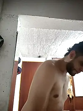 James21990 online show from November 2025 09:00:02 AM