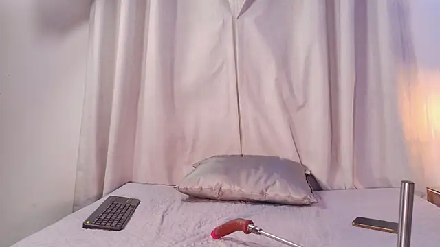 crystal gilton online show from July 2026 07:13:01 PM