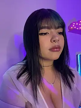 Snapshot of VIOLET_EF chatting on November 2025 03:56:02 PM VIOLET EF online show from November 2025 03:56:02 PM