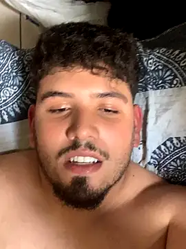 Bbbtro online show from December 2025 05:33:02 PM