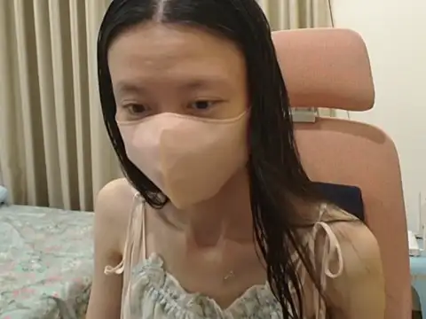 Lil-Cherries online show from March 2026 11:05:02 AM