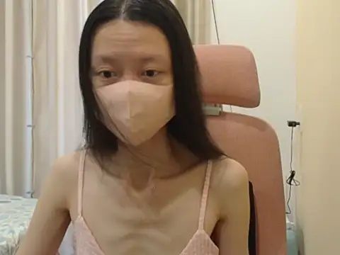 Lil-Cherries online show from April 2026 06:13:01 AM